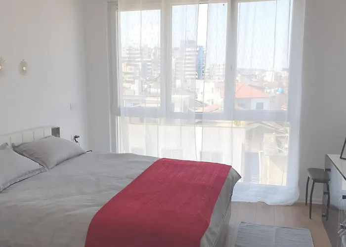 1 Bedroom Just 10 Min Center *